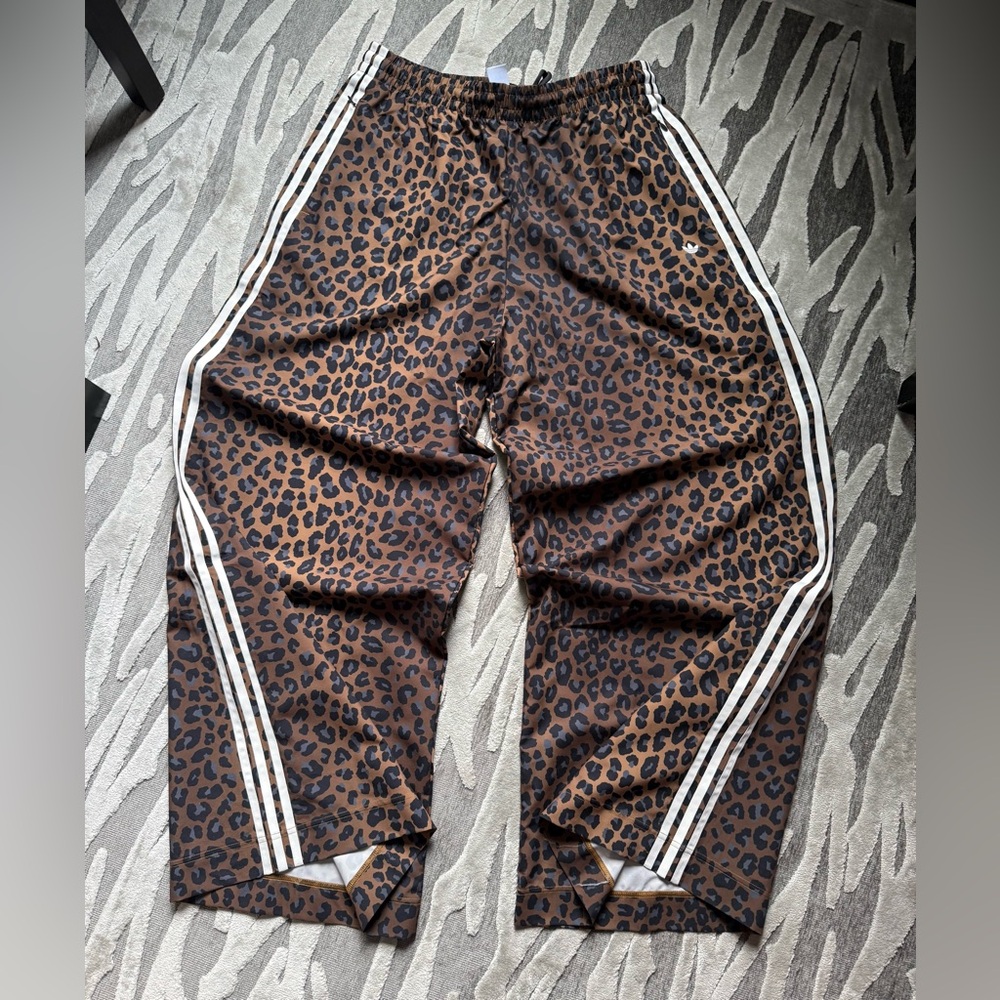 adidas Originals Wide Leg Leopard Print Pants with White Side Stripes - Picture 5 of 10